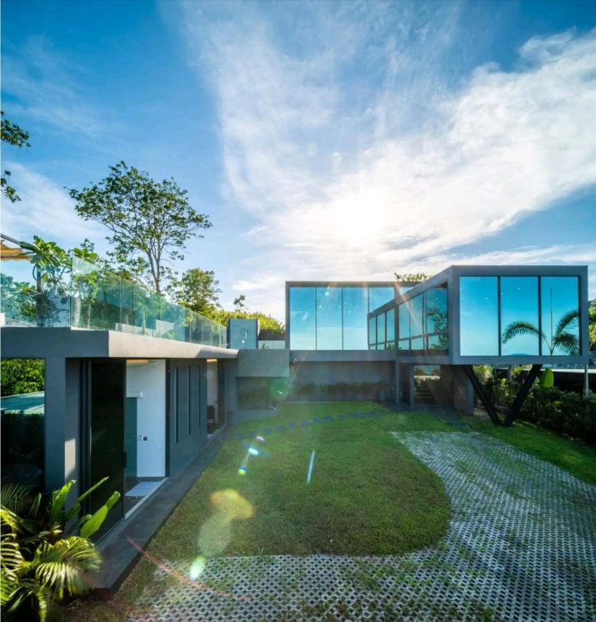 Villa Obsidian, With Staff, Sea View And Walk To Choeng Mon Beach Bagian luar foto