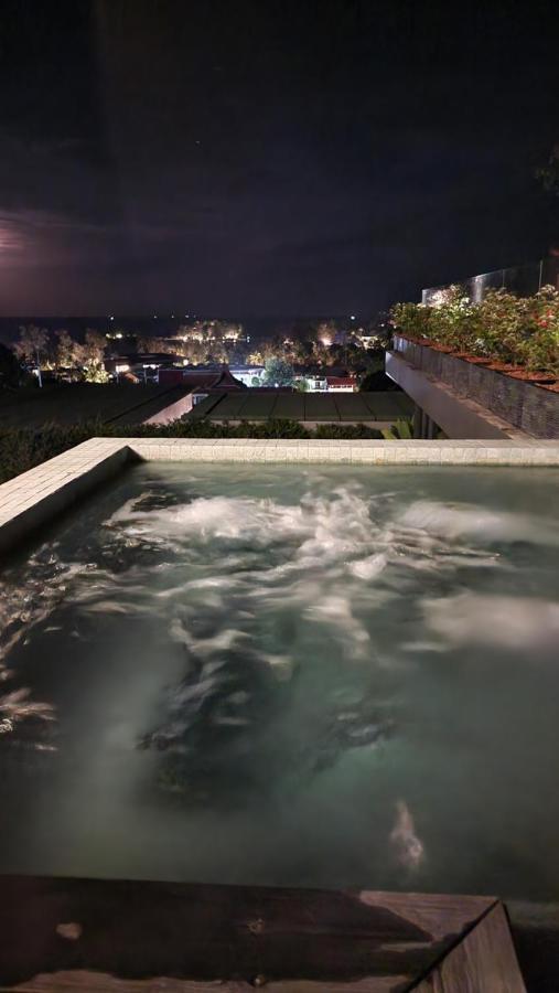 Villa Obsidian, With Staff, Sea View And Walk To Choeng Mon Beach Bagian luar foto