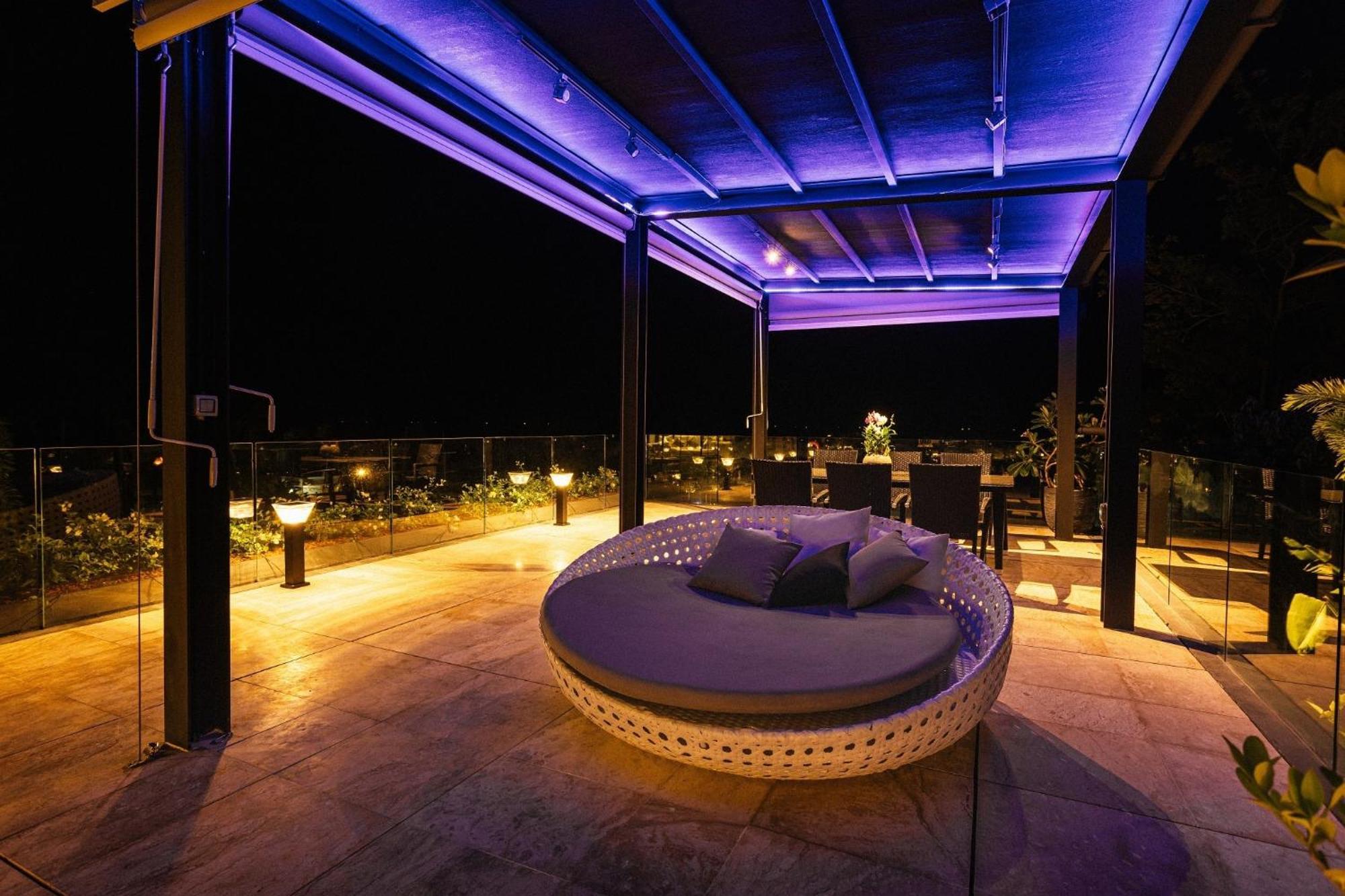 Villa Obsidian, With Staff, Sea View And Walk To Choeng Mon Beach Bagian luar foto